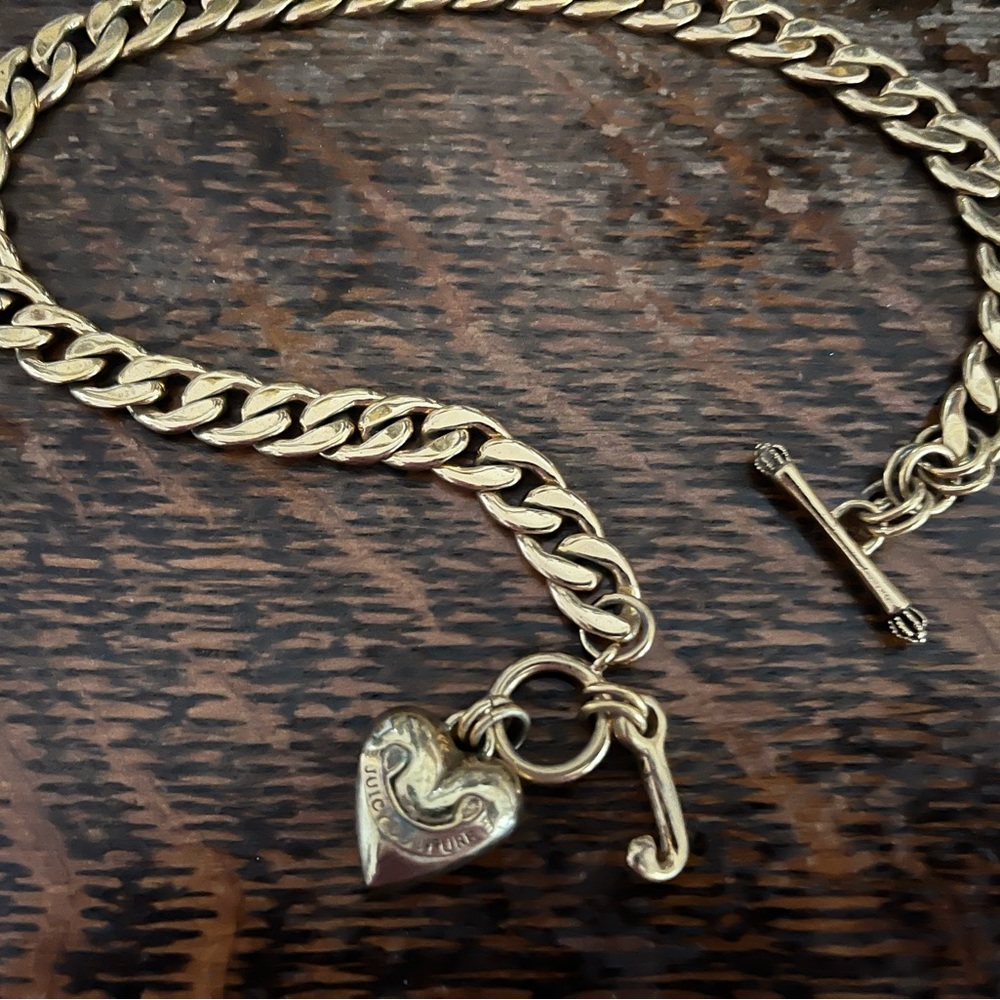 Gold Juicy Couture bracelet / choker